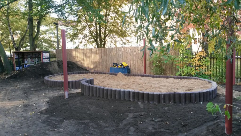 Kleiner Sandkasten 2015, Bild 2 von 3