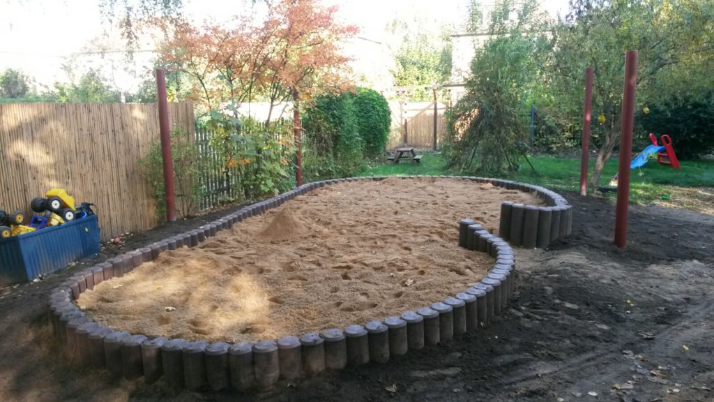 Kleiner Sandkasten 2015, Bild 1 von 3