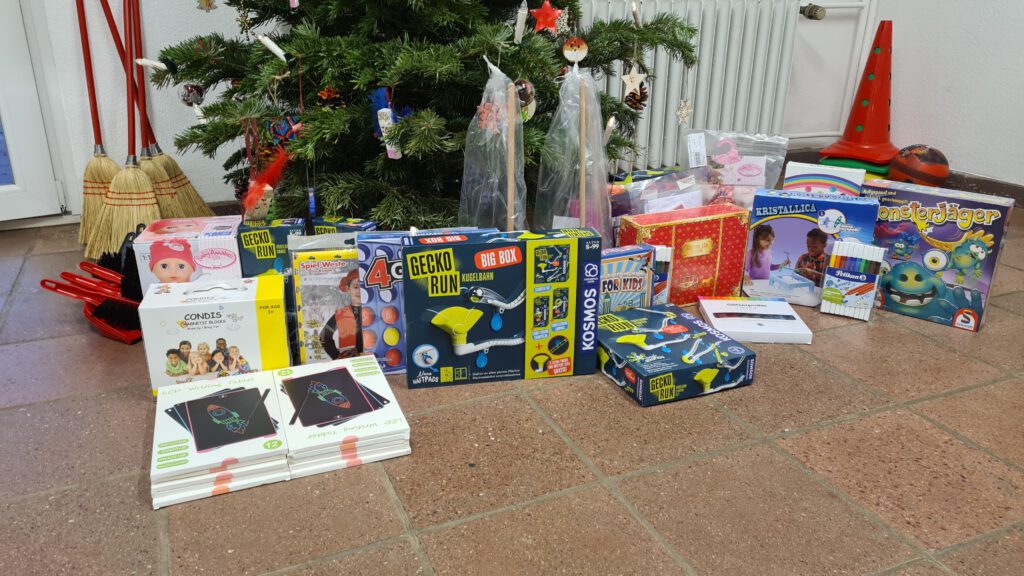 Krippenbetten und Weihnachtsüberraschung 2023, Bild 2 von 4